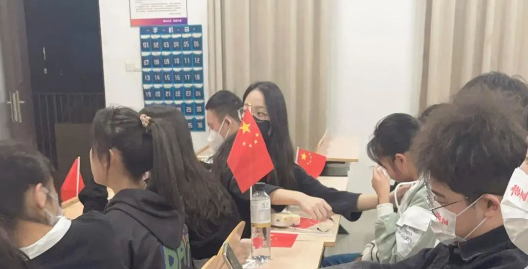 7A557
